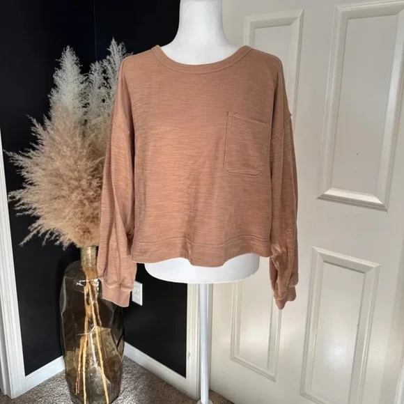 Aerie Endless Summer Crew Sweatshirt
In Toasty 
Size Small Oversized - Picture 5 of 12
